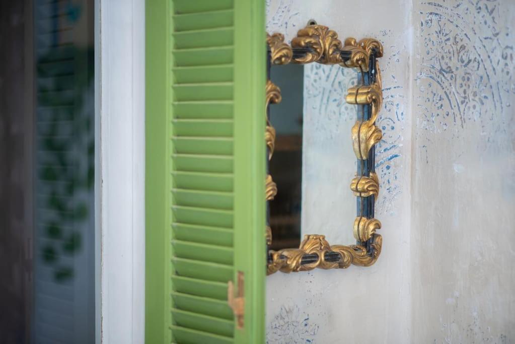 Vintage Next To Acropolis Apartment